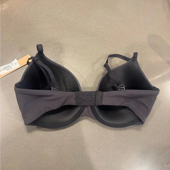 SKIMS Black T-Shirt Bra - Picture 2 of 5